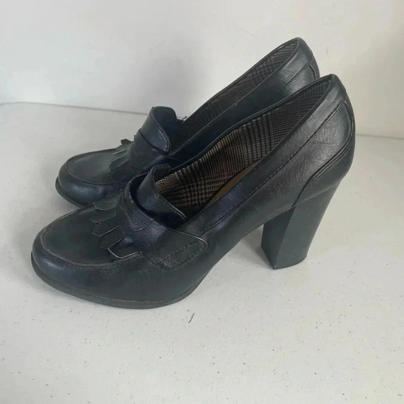 Vintage Black Fioni High‎ Block Heel Penny Loafers 9.5 GUC! - Picture 1 of 9